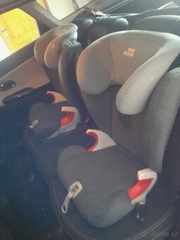 2  Dětské autosedačky - 2