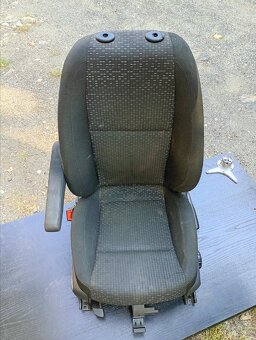 Sedadla Mercedes-Benz Vito / Třída V (2020–2021) - 2