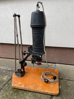 Zvětšovací přístroj. - 2