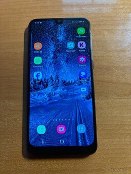 Samsung Galaxy A40 - 2