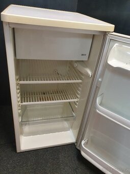 lednice s mrazákem Zanussi tř.A 190 litrů 105cm - 2