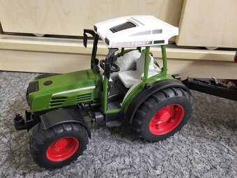 Traktor s vlečkou Bruder - 2