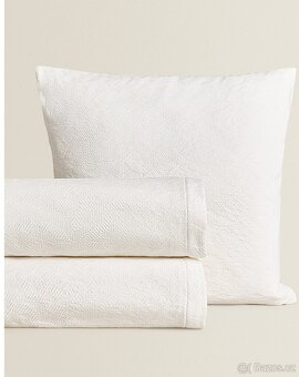 Zara Home přehoz s povlaky na polštáře - 2