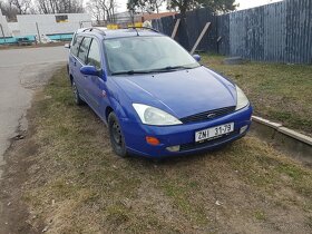 ford focus 1.6 l1.6 v - 2