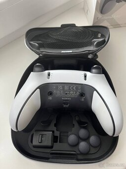 Prodám DualSense Edge – prémiový ovladač pro PS5 jako nový - 2