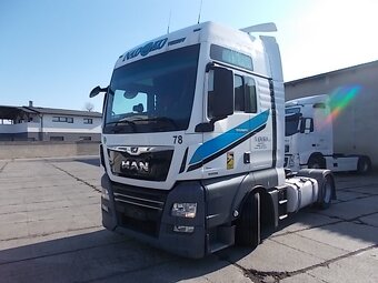 Tahač návěsů MAN TGX - 2