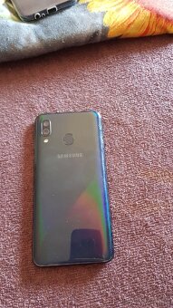Samsung Galaxy a40 - 2