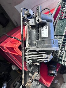Prodám kompresor bmw e61 - 2