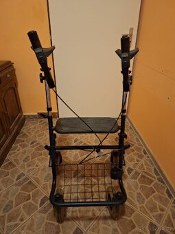 Chodítka pro seniory nebo po úraze - 2