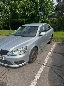 Prodám škoda OCTAVIE FACELIFT 1,8 Tsi - zadřený motor - 2