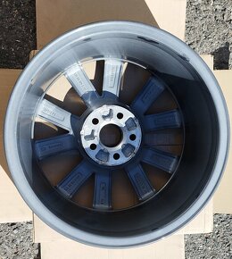 Skoda Fabia 3 - Rapid, 1x disk 16" Anita Black 5JA601025PFL - 2