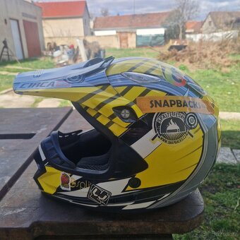 Motocross helma - 2