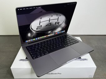 MacBook Pro 14'' 2021 / M1 Pro / 16GB / 512GB SSD / Space - 2