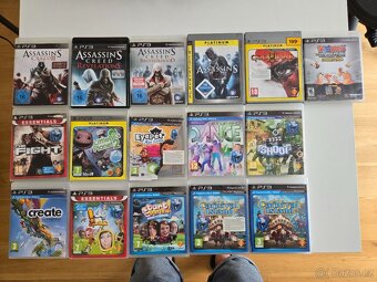 PlayStation 3 Super Slim, 500GB, Move,15 her + příslušenství - 2