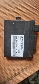 Kessy jednotka audi A8 4E D3 keyless - 2
