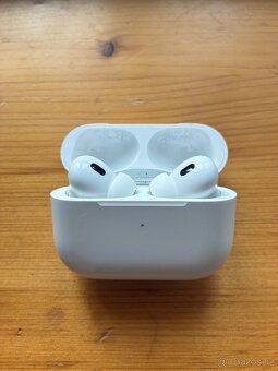 Apple Airpods pro 2nd gen (USB-C) - 2
