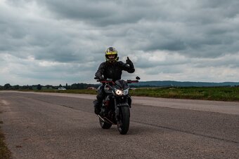 Kawasaki Z750R - 2