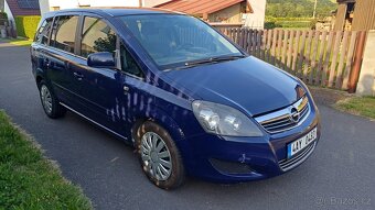 Opel Zafira B - 2