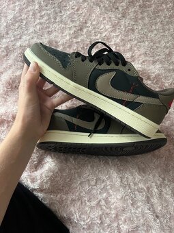 Nike Air Jordan 1 Low OG SP Travis Scott - 2