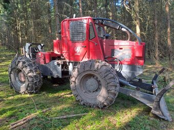 Lesní traktor TAF 690 PE - 2