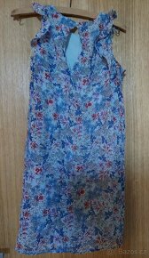 Mladistvé letní šaty. - 2