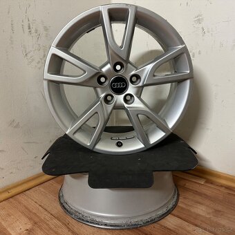 AUDI Q3 / VW TIGUAN 5x113 R17 ET33 (6,5Jx17) 57,1m - 2