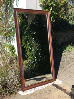 Velké zrcadlo v rámu, 139 x 68 cm - 2