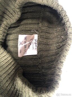 Svetr vojenský zelený - 2