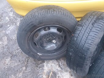 Goodyear 185/65/15 - 2