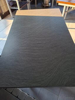 Prodám jídelní stůl - 2