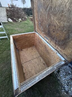 Prodám prostornou boudu pro psa - 2