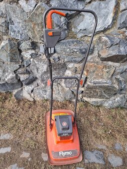 Elektrická sekačka Flymo e300 - 2