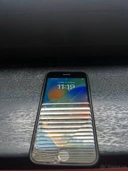 iPhone SE 2020 - 2