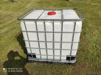 Prodám IBC nádrž na vodu 1000l, kontejner, kubík - 2