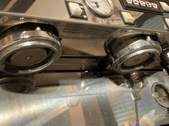 La Marzocco FB 2 Skupiny Espressoautomat - 2