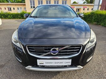 VOLVO V60 2012 T6 224 kW AWD 4x4 R-DESIGN,NAVI,PARK.KAMERA - 2