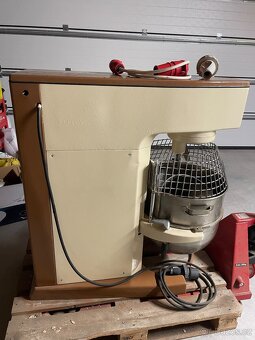 Robot alba re 22 - 2