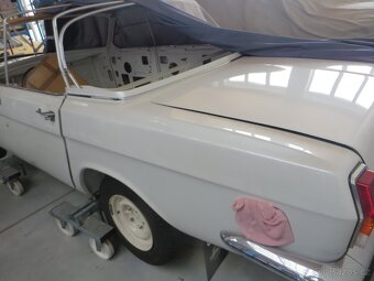 Volha 24 Kabriolet - 2