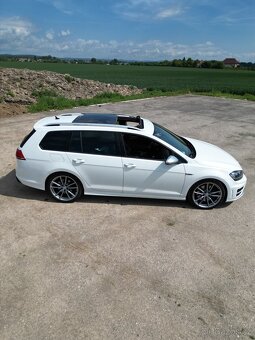 Volkswagen Golf 7R Variant Combi 2.0 TSI 221kw DSG,panorama - 2