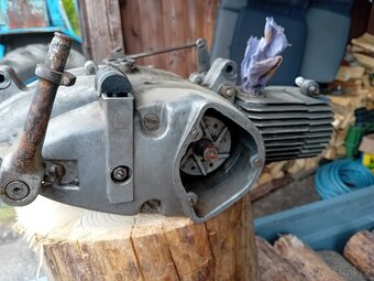 Motor jawa 20 21 23 - 2