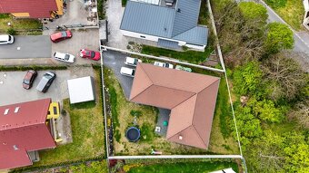 Prodej _ bungalov _ 4+kk_156m2, pozemkem 614m2_ Líbeznice - 2