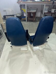 Díly ze sanitky Mercedes-Benz - 2