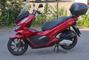Honda PCX 125 r.v 2020, 14t km - 2