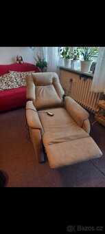Polohovací elektrická křesla - 2