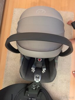 Autosedačka Cybex Cloud T I-Size Plus+ základna - 2