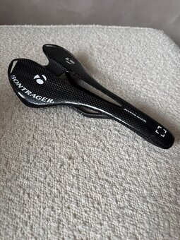 Sedlo Bontrager carbon - 2