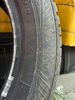 Goodyear 205/55/16 vector 4season gen3 1x kusovka - 2