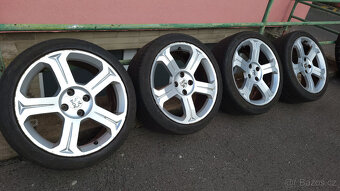 80% orig. letní ALU kola 18" 4x108 Peugeot 308, 307 - 2