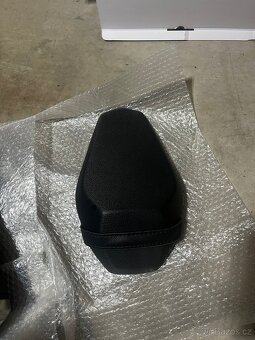 Zadní sedlo z900 - 2