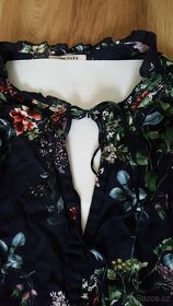 Květovaná halenka s volánky, orsay, vel. 34/XS - 2